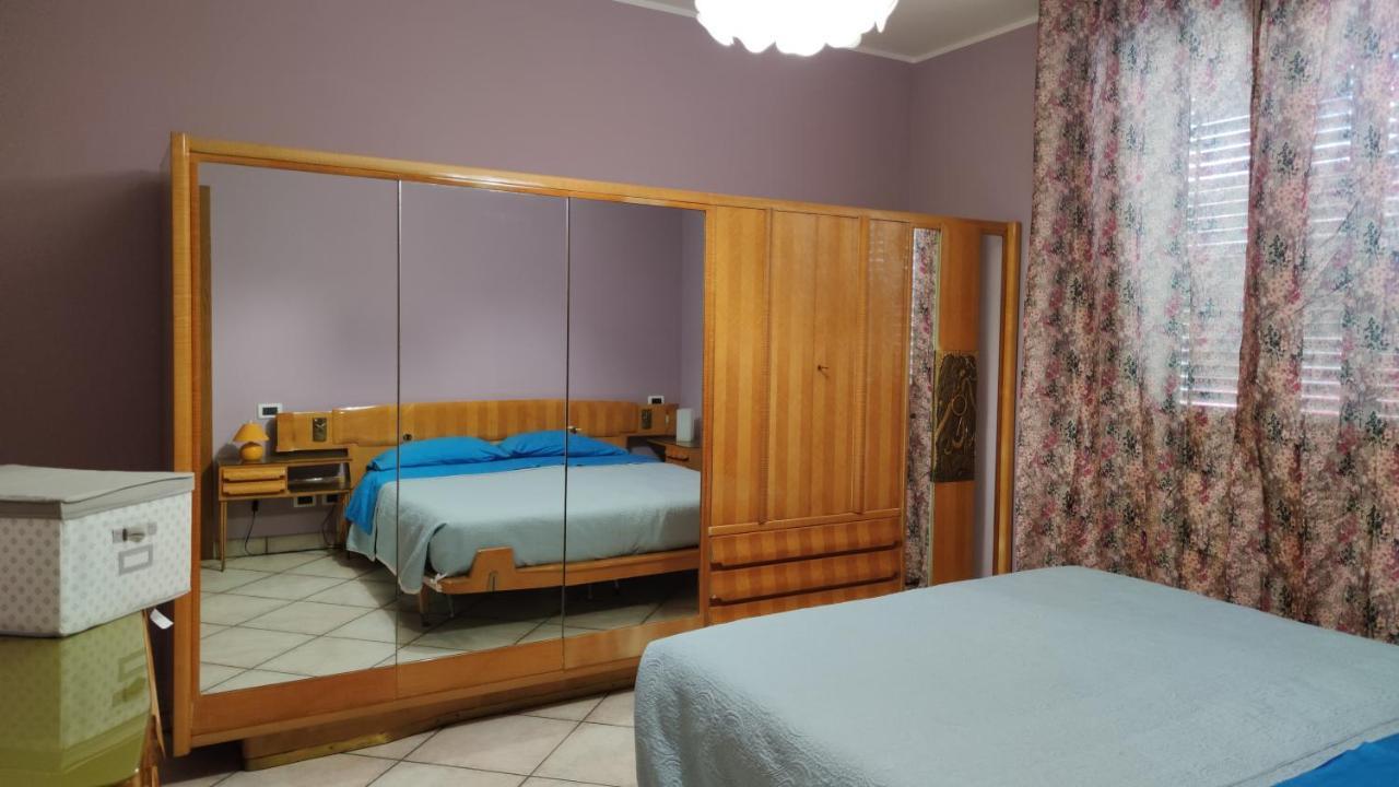 Apartamento Relax In Collina A Due Passi Dal Mare Torriana Exterior foto
